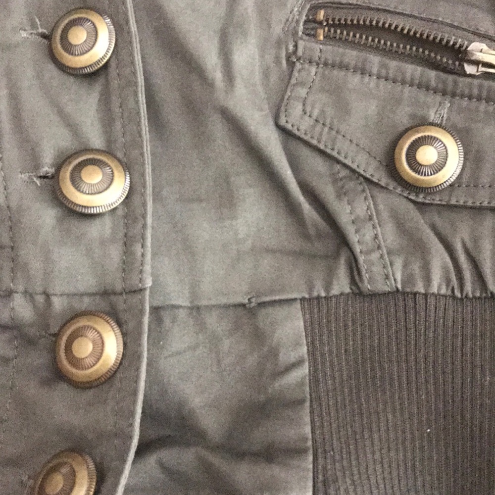 Button Down Short Sleeve Blazer. - image 5